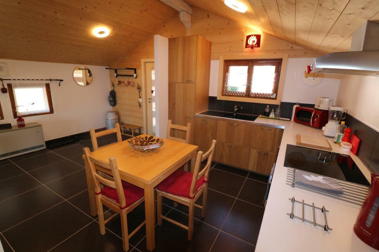 Chalet Rouge Coeur Bex ภายนอก รูปภาพ